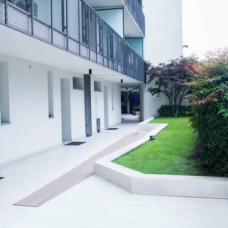 Апартаменты Navigli Rentclass Cristallo
