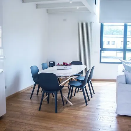 Апартаменты Navigli Rentclass Cristallo *
